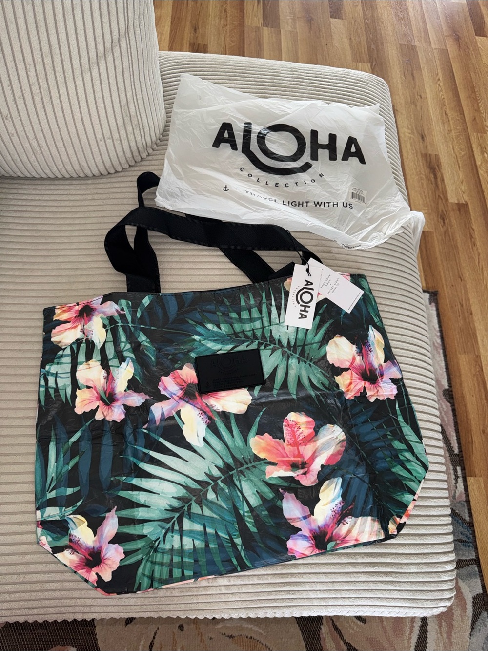 ALOHA Collection Day Tripper Tote - Hibiscus Palm Print NWT